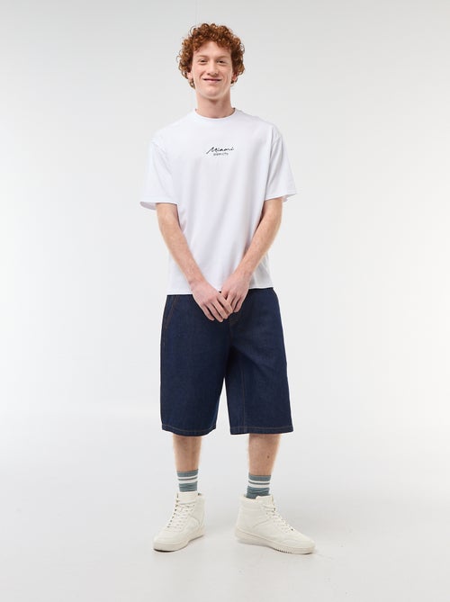 T-shirt girocollo con ricamo a contrasto - Kiabi