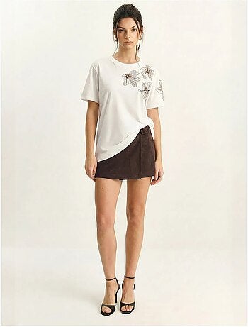T-shirt girocollo con ricamo floreale lucci