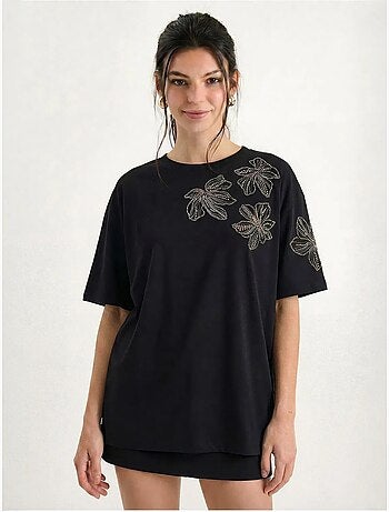 T-shirt girocollo con ricamo floreale lucci
