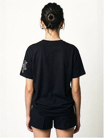T-shirt girocollo con ricamo floreale lucci