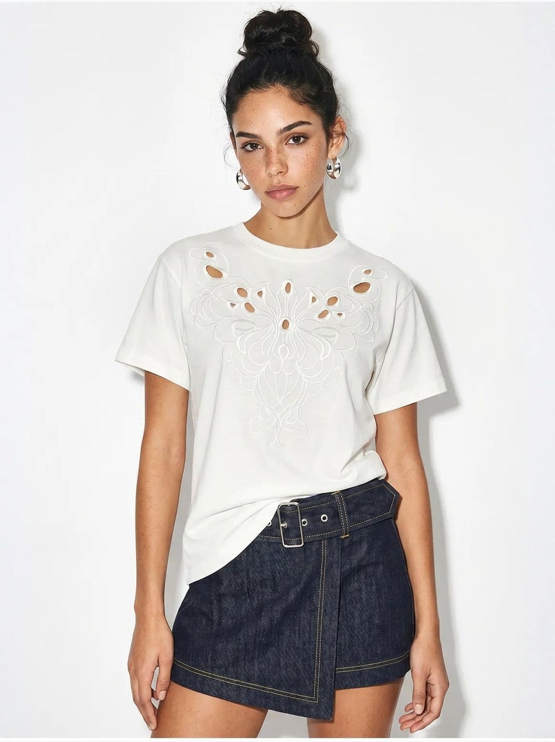 T-shirt girocollo in cotone con ricamo lucci Bianco - Kiabi