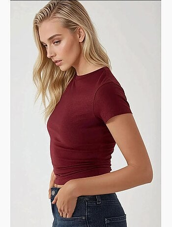 T-shirt girocollo in cotone morbido al tatto e vestibilità slim hiccup