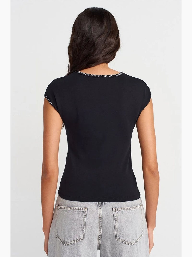 T-shirt girocollo in jersey di cotone slim fit dilvin Nero - Kiabi