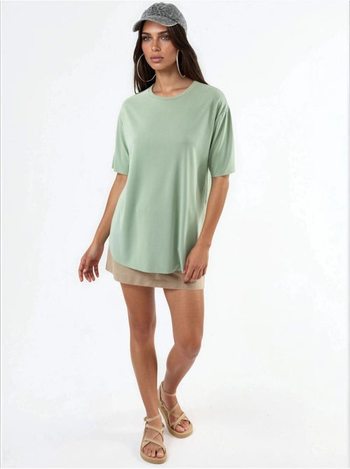 T-shirt girocollo loose fit busem - Kiabi T-shirt girocollo loose fit busem - Kiabi