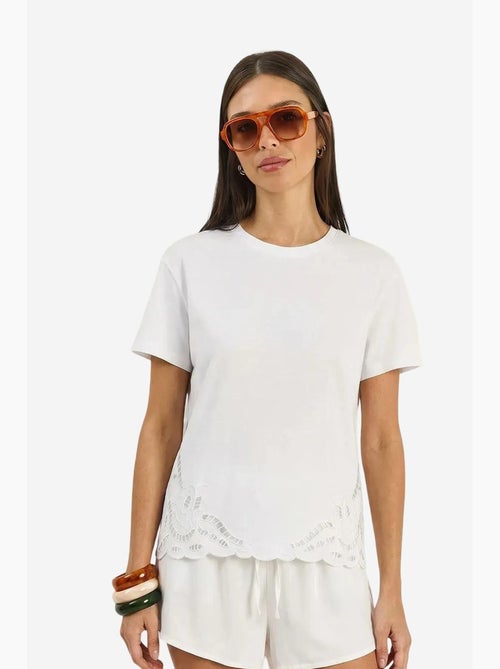 T-shirt girocollo ricamata lucci - Kiabi T-shirt girocollo ricamata lucci - Kiabi