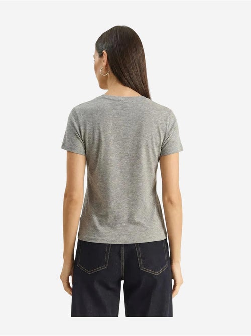 T-shirt girocollo ricamata lucci - Kiabi T-shirt girocollo ricamata lucci - Kiabi