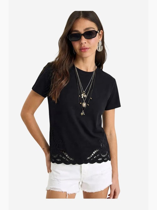 T-shirt girocollo ricamata lucci - Kiabi T-shirt girocollo ricamata lucci - Kiabi