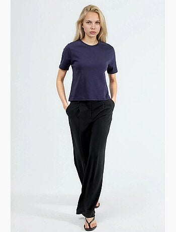 T-shirt in cotone con girocollo busem
