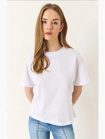 T-shirt in cotone con girocollo lucci