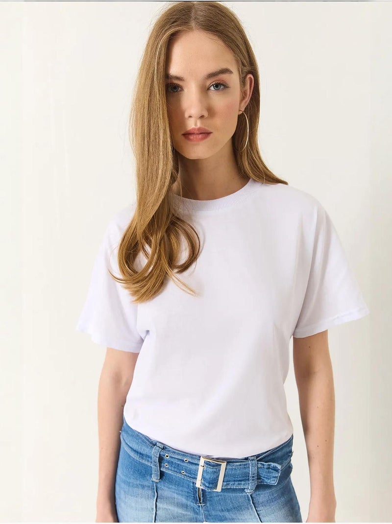 T-shirt in cotone con girocollo lucci Bianco - Kiabi
