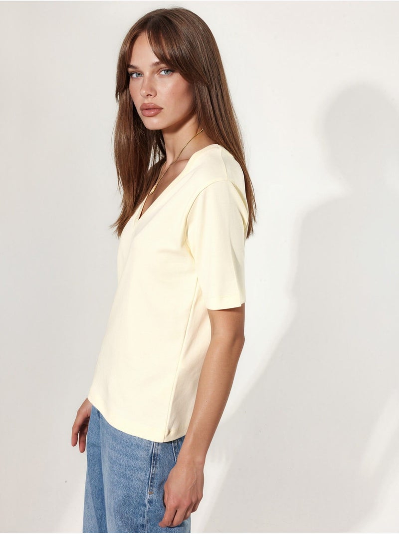 T-shirt in cotone con scollo a v dalla vestibilità regolare tinta unita busem Giallo limone - Kiabi