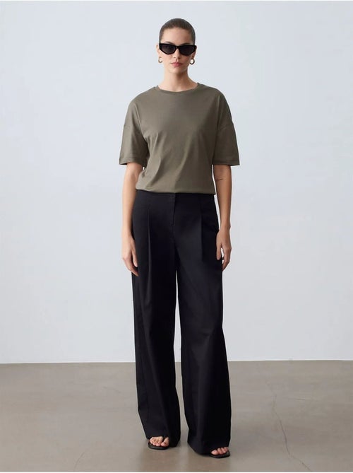 T-shirt in cotone da donna con girocollo dilvin - Kiabi T-shirt in cotone da donna con girocollo dilvin - Kiabi