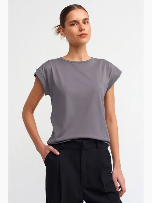 T-shirt in cotone da donna con girocollo dilvin - Kiabi T-shirt in cotone da donna con girocollo dilvin - Kiabi
