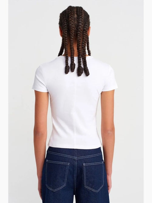 T-shirt in cotone slim fit con scollo a v dilvin - Kiabi T-shirt in cotone slim fit con scollo a v dilvin - Kiabi