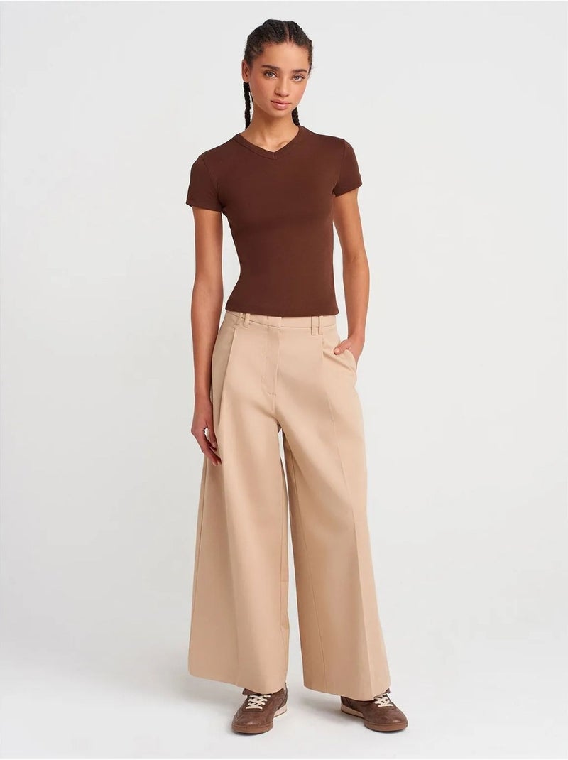 T-shirt in cotone slim fit con scollo a v dilvin Marrone cioccolato - Kiabi