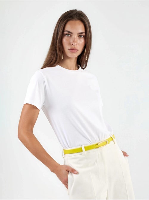 T-shirt in cotone tinta unita con girocollo busem - Kiabi T-shirt in cotone tinta unita con girocollo busem - Kiabi