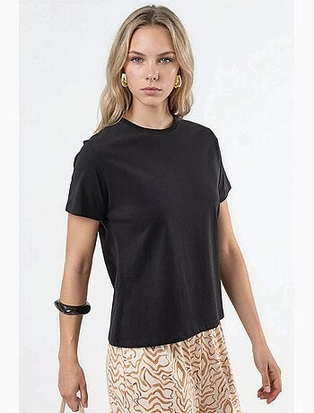 T-shirt in cotone tinta unita con girocollo busem