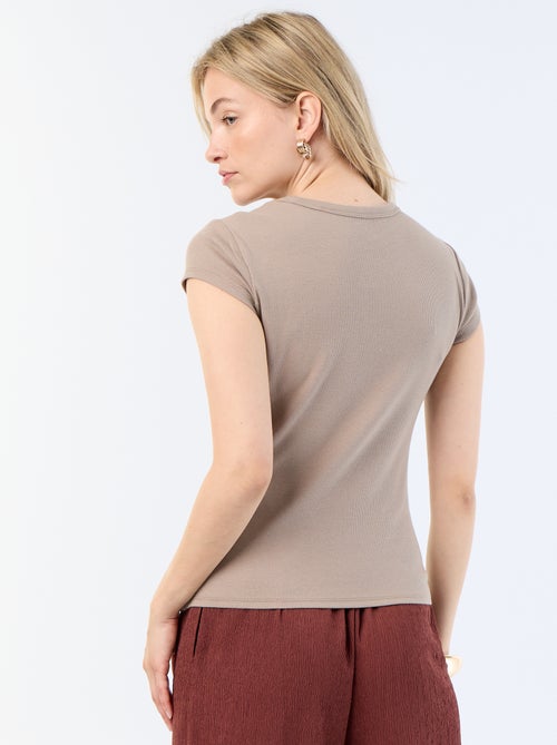 T-shirt in jersey a coste maniche corte - Kiabi