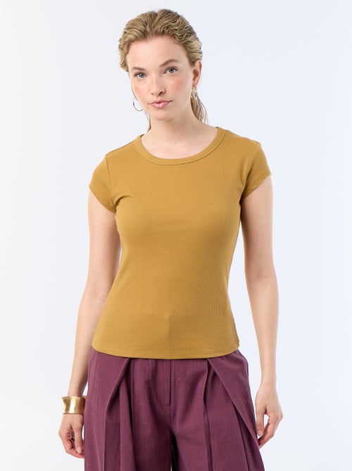 T-shirt in jersey a coste maniche corte - Kiabi T-shirt in jersey a coste maniche corte - Kiabi