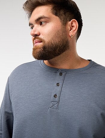 T-shirt in jersey a maniche lunghe con collo alla tunisina