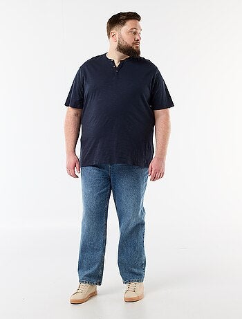 T-shirt in jersey con collo alla tunisina e maniche corte