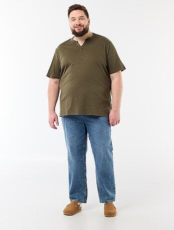 T-shirt in jersey con collo alla tunisina e maniche corte