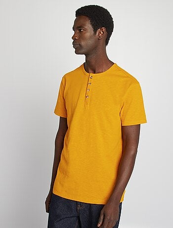 T-shirt in jersey con collo serafino