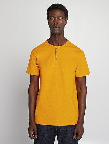T-shirt in jersey con collo serafino