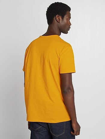 T-shirt in jersey con collo serafino