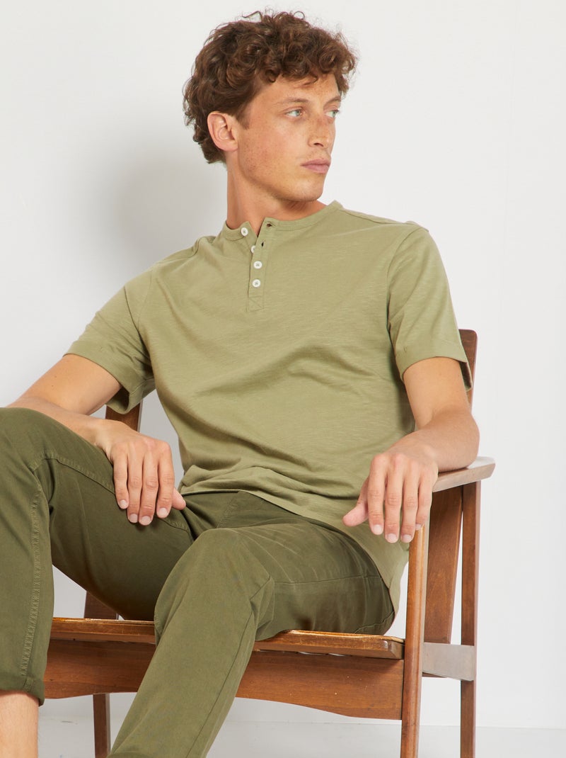 T-shirt in jersey con collo serafino verde kaki - Kiabi