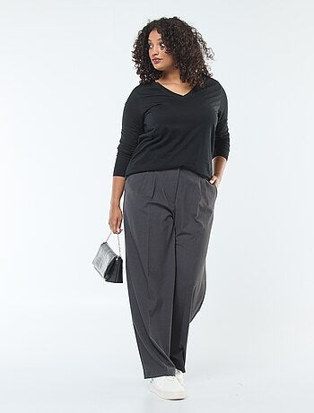 T-shirt in jersey con scollo a V e maniche corte