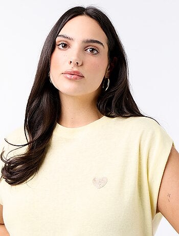T-shirt in jersey senza maniche con piccolo ricamo sul petto