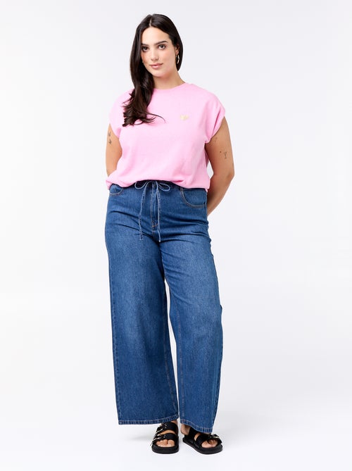 T-shirt in jersey senza maniche con piccolo ricamo sul petto - Kiabi