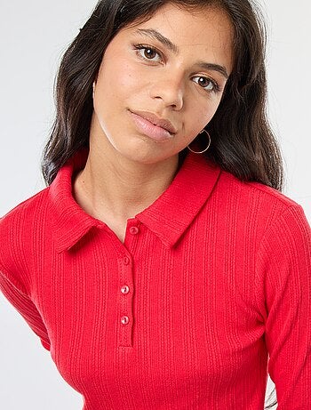 T-shirt in maglia traforata con colletto polo
