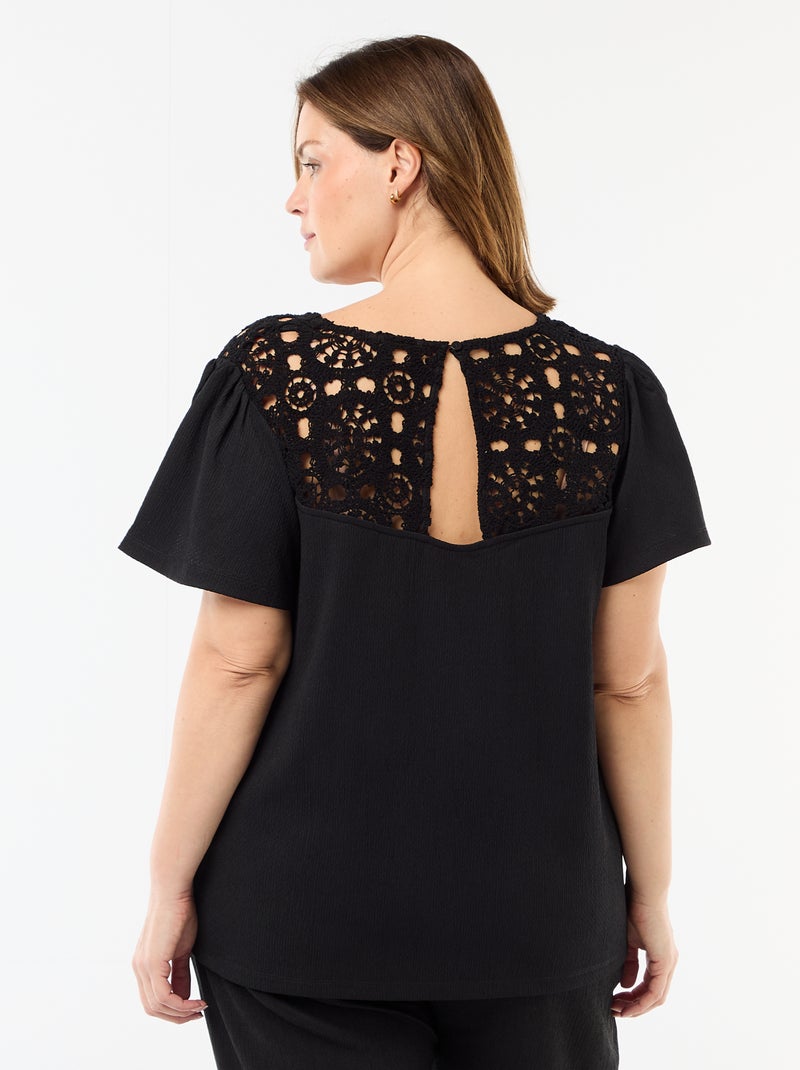 T-shirt in maglia crêpe e macramè Nero - Kiabi
