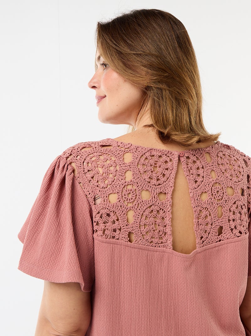T-shirt in maglia crêpe e macramè Rosa - Kiabi