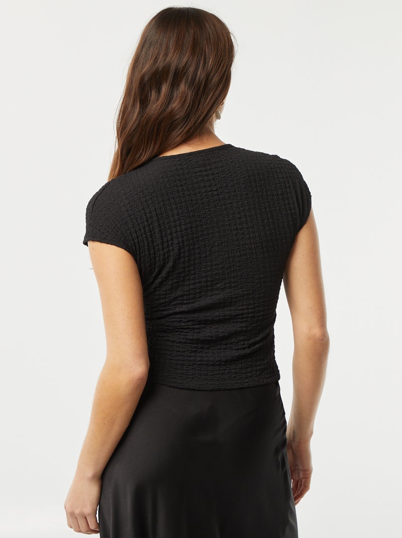 T-shirt in maglia goffrata nero - Kiabi