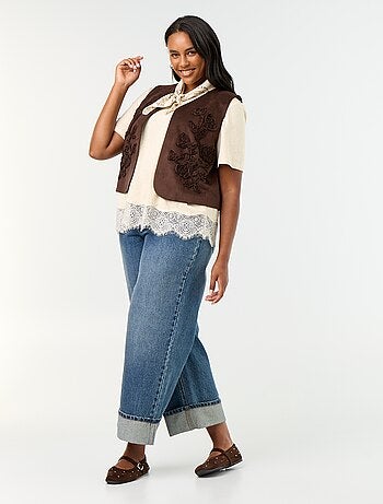 T-shirt in maglia mouliné con bordo in pizzo