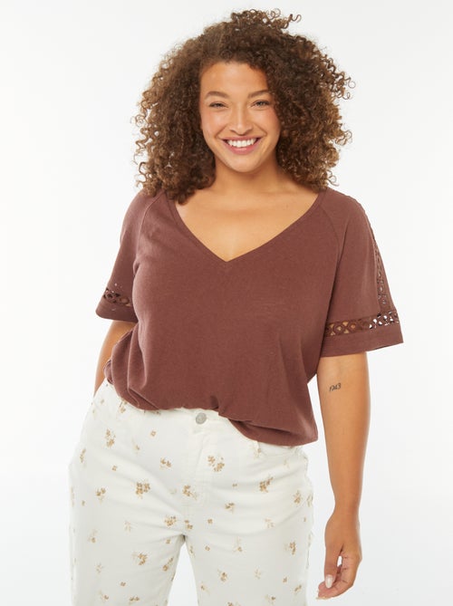 T-shirt in maglia mouliné con dettagli macramé - Kiabi
