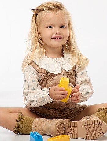 T-shirt in maglia operata con colletto ricamato