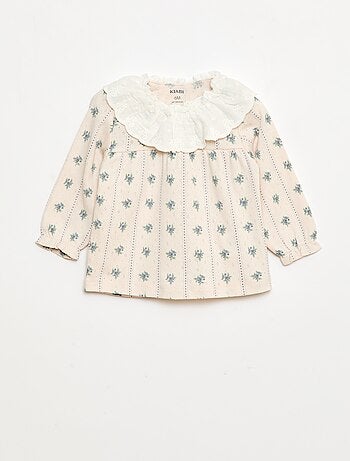 T-shirt in maglia operata con colletto ricamato