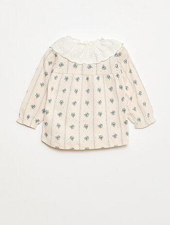 T-shirt in maglia operata con colletto ricamato