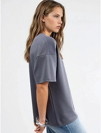 T-shirt in maglia oversize con girocollo effetto modal hiccup