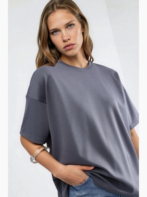 T-shirt in maglia oversize con girocollo effetto modal hiccup - Kiabi T-shirt in maglia oversize con girocollo effetto modal hiccup - Kiabi