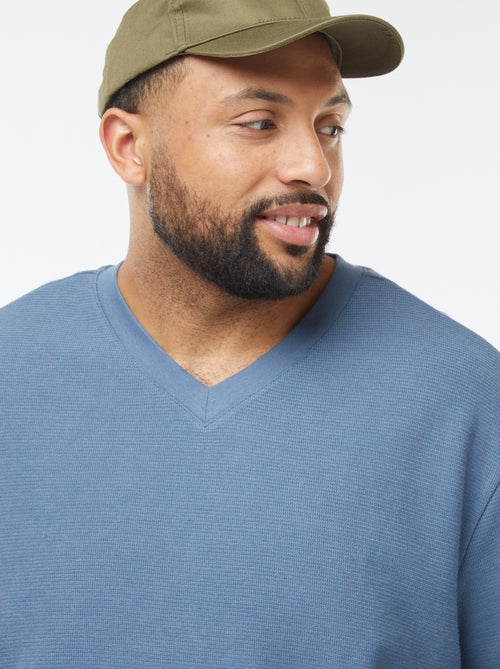 T-shirt in maglia testurizzata e scollo a V - Kiabi