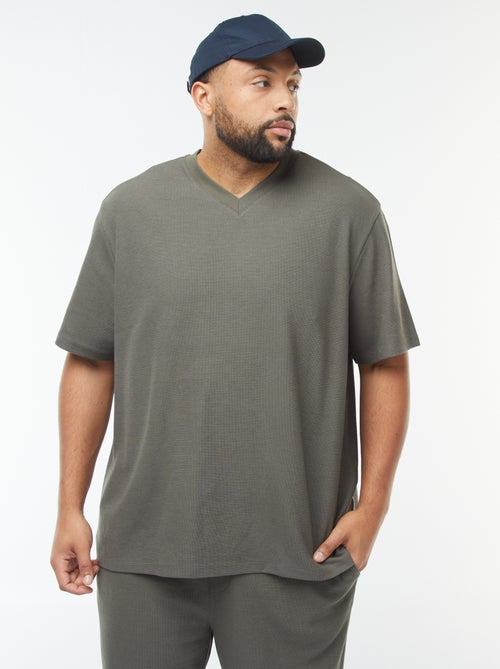 T-shirt in maglia testurizzata e scollo a V - Kiabi