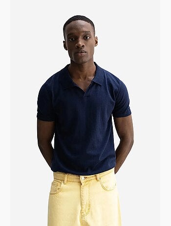 T-shirt in maglia tinta unita con colletto polo giesto