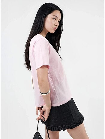 T-shirt in maglia tinta unita con scollo a v busem