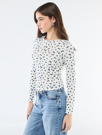 T-shirt in maglia traforata a fiori