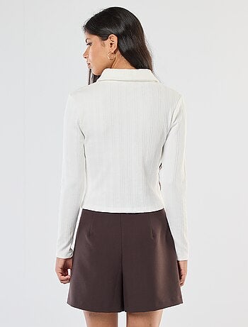 T-shirt in maglia traforata con colletto polo